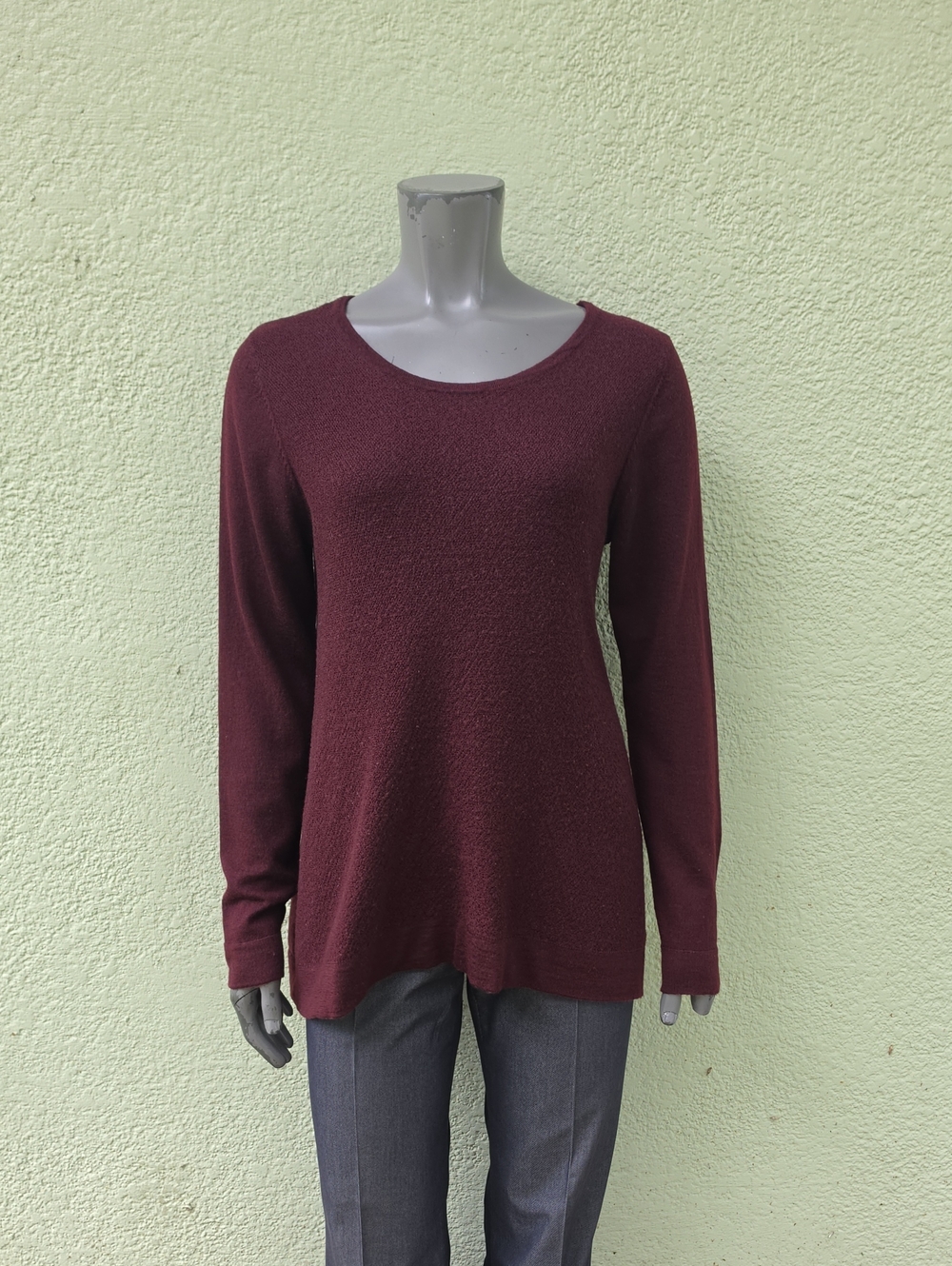 Willi Smith Women's Vintage Pure Merino Wool Cowl Neck Sweater - Plum